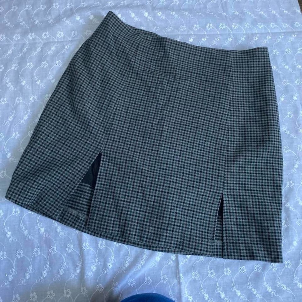 Sunday Best Black and Gray Houndstooth Mini Skirt